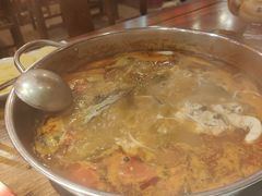 -亮欢寨酸汤鱼(沙冲路店)