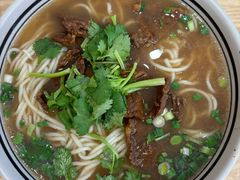 -小马牛肉面·牛骨熬制(南京博物院店)