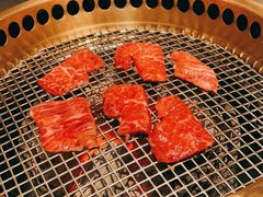 -铭牛烧肉·和牛海鲜自助(高新月牙湖店)
