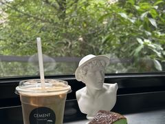 绿豆厚乳冰拿铁-CEMENT·coffee bar (凤凰创意园店)