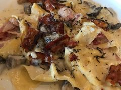 -ROAST coffee & eatery