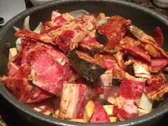 精品鲶鱼锅-猪啊牛呀羊啊铜盘烤肉(正大广场店)