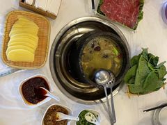 -鲁朗纳麦石锅鸡庄园