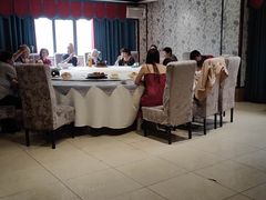 -一家人(凯旋路店)