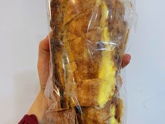 -天井·丑面包搭咖啡