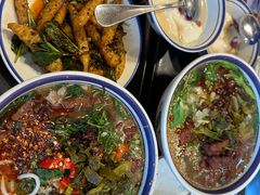 -云阿蛮云南生烫牛肉米线(奉贤路店)