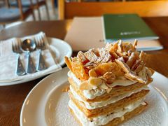 -ROAST coffee & eatery