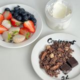 Share Brunch|granola希腊酸奶碗🍓🫐