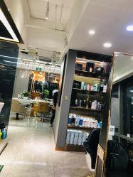 -V+SALON造型