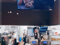 -肯德基(东安路站店)