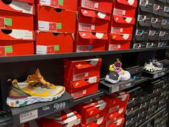 -NIKE上海青浦优选体验店