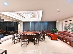 -大连长城大饭店(西安路地铁站店)