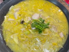 -九妹农家大铁锅东北菜(江湾店)