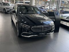 -上海星瀚奔驰4S店(长寿路店)