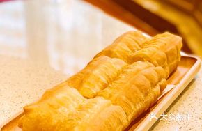 Golden Crispy Fried Dough Sticks