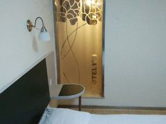 -莫泰酒店(南京火车站北广场店)