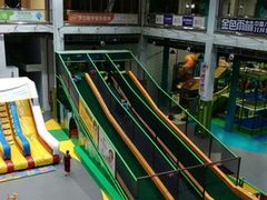 -蒙特利亲子乐园