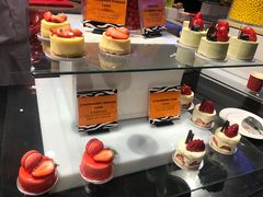 -咖啡苑自助餐厅·中国大饭店