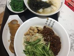 -凤起龙游老面包子(凯德晶品店)