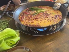 -黄潇洒老火锅(九眼桥宏济巷店)