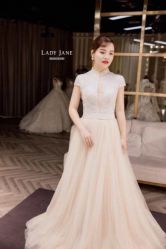 -Lady  Jane高端婚纱礼服馆