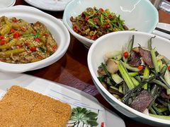 -湖南人家湘菜馆(镇江路店)