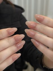 -Lucky girl建构养甲·中式翘睫专业店