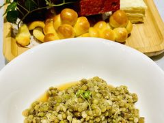 拌豌豆-清真·双公羊·馕坑烤全羊(奥体店)