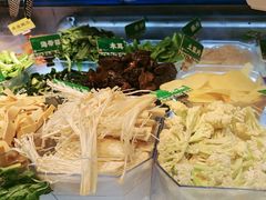 -成都你六姐·牛肉冒菜(上海环宇荟店)