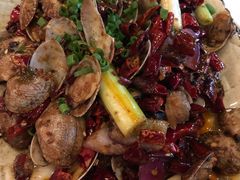 -临界音乐酒馆·小龙虾·江湖菜(华熙LIVE·鱼洞店)