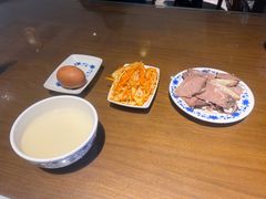 小菜-吾穆勒蓬灰牛肉面·清真(中海河山郡店)