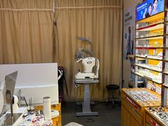 -优医视平价眼镜蔡司依视路折扣工厂店(十里堡店)