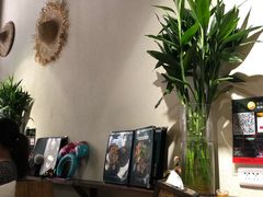-八月美食小馆(银泰城总店)