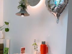 -春树下·树屋花房西餐厅(罍街AS1980店)