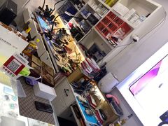 -修卜凡二手严选店·手机维修·回收租赁(川沙地铁站店)