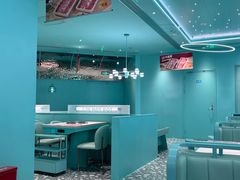 -季季红火锅(柳州城中万达二店)