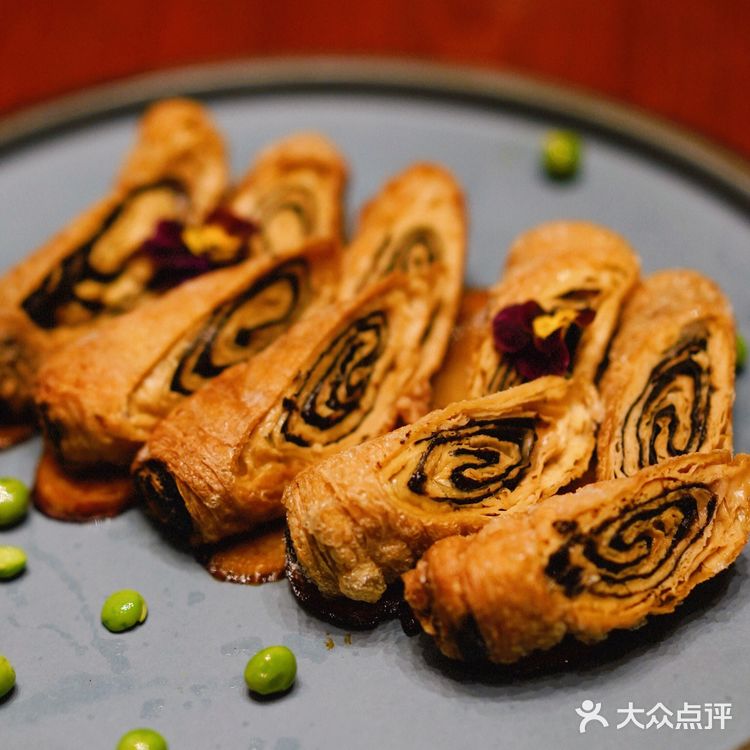 希尔顿顶层绝美夜景|大中华希尔顿兰亭餐厅