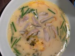 -荣家黄鱼面(南京西路店)