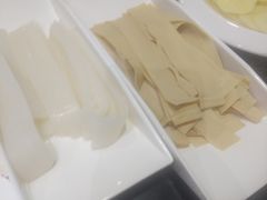 -何鲜菇火锅(大营盘店)