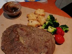 -达美乐比萨(红山店)