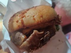 -必胜客(新中纬店)