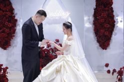 -GRACE KELLY婚纱与礼服(北京店)