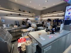 -瑞幸咖啡(巴黎春天陕西路店)