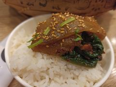 -愉肴麻辣香锅(中山路店)