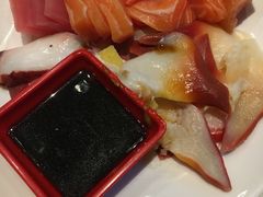 -荣誉国际酒店-云顶旋转餐厅