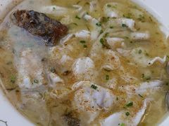 -渔语鱼酸菜鱼新川菜(来福士店)
