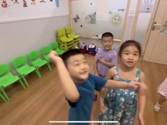 -i2青少儿英语(爱加星悦荟店)