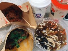 -八一路好吃街(雨田商务大厦店)