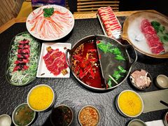 -三出山火锅(南京万象天地店)