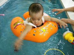 -乐悠游亲子游泳俱乐部